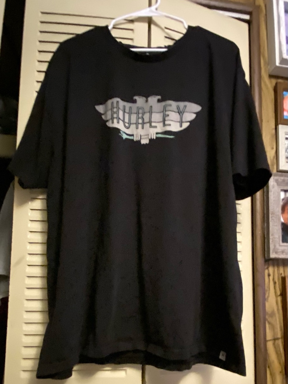 Hurley Men's Black Graphic Logo T-Shirt
